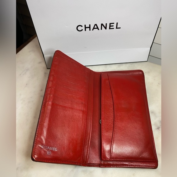 Chanel Patent leather Wallet - Picture 3 of 10